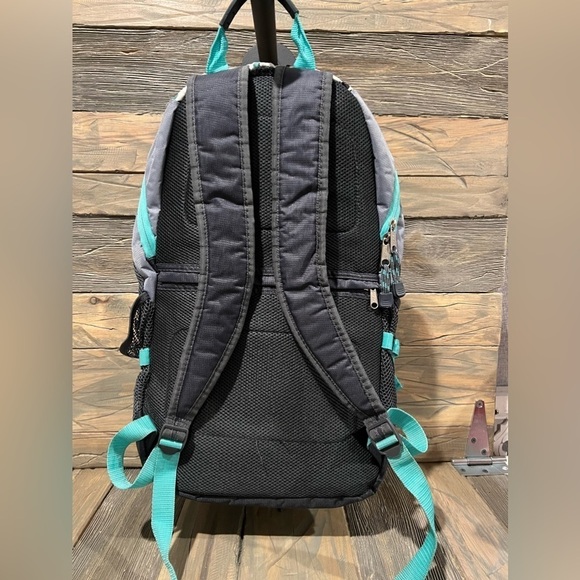 BIN046.6 Eastsport Extreme Backpack, Wild Dots - Picture 4 of 12